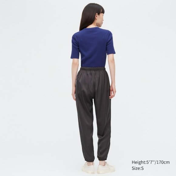 NEW UNIQLO Satin Drape Jogger Pants women's pants size LARGE - Picture 2 of 5